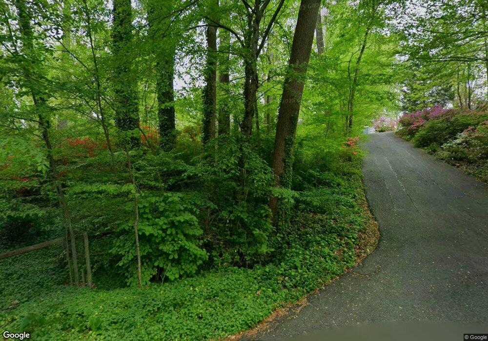 6666 Van Winkle Dr, Falls Church, VA 22044 - photo 1