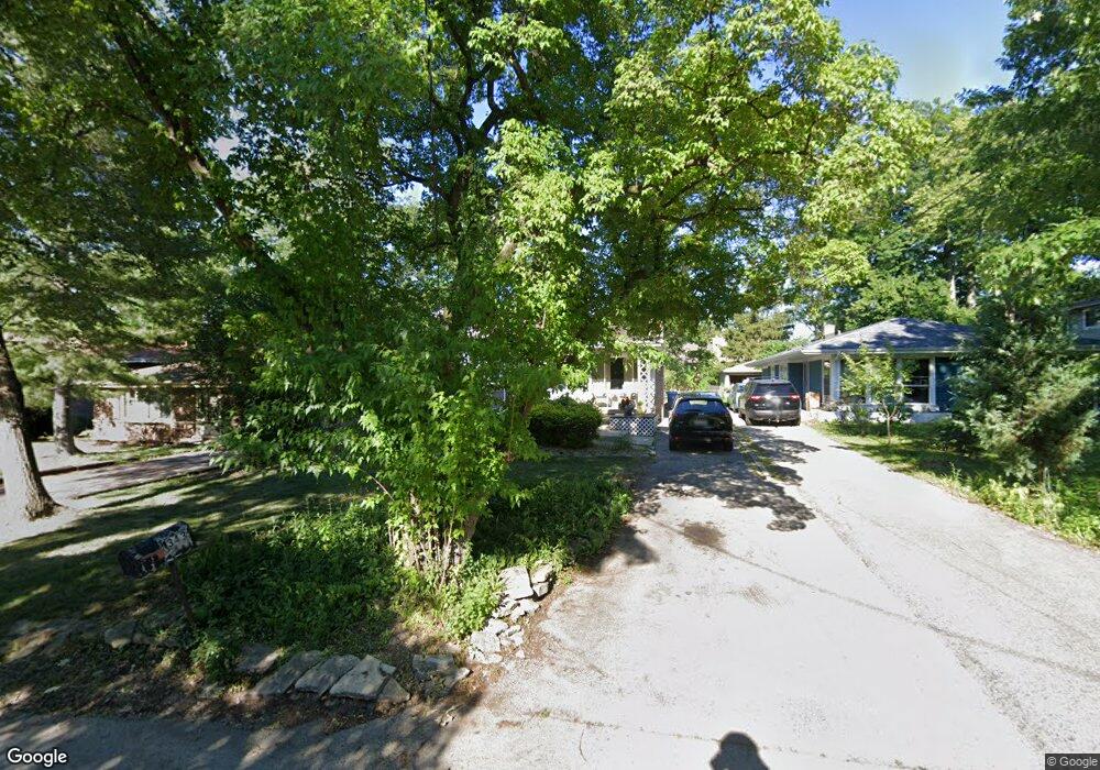 343 N River Glen Ave, Elmhurst, IL 60126 - photo 1