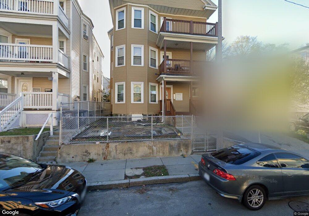 33 Lithgow St unit 2, Dorchester Center, MA 02124 - photo 1