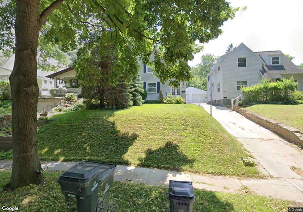 1921 8th Ave SE, Cedar Rapids, IA 52403 - photo 1