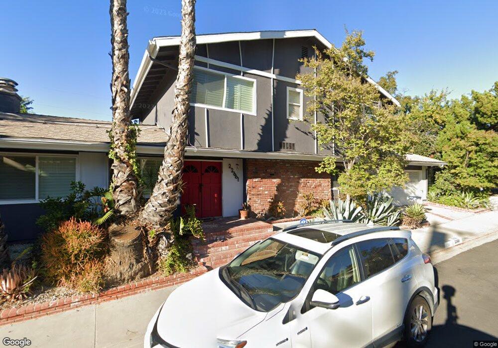 22661 Crespi St, Woodland Hills, CA 91364 - photo 1