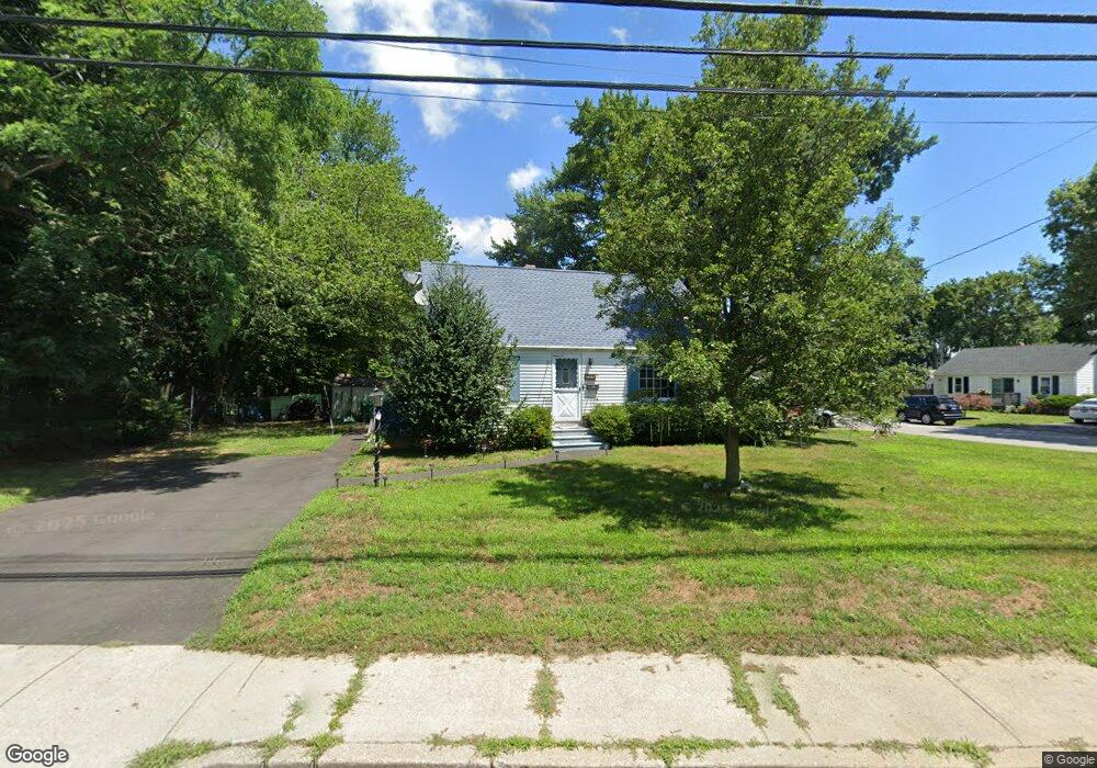 285 Strawberry Field Rd, Warwick, RI 02886 - photo 1