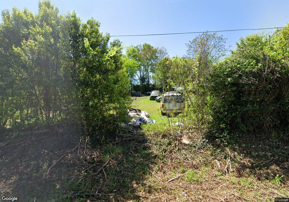 472 Holloway St, Macon, GA 31206 - photo 1