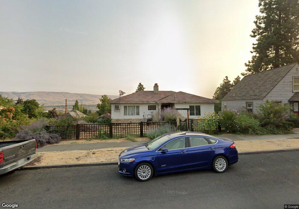 405 W 14th St, the Dalles, OR 97058 - photo 1