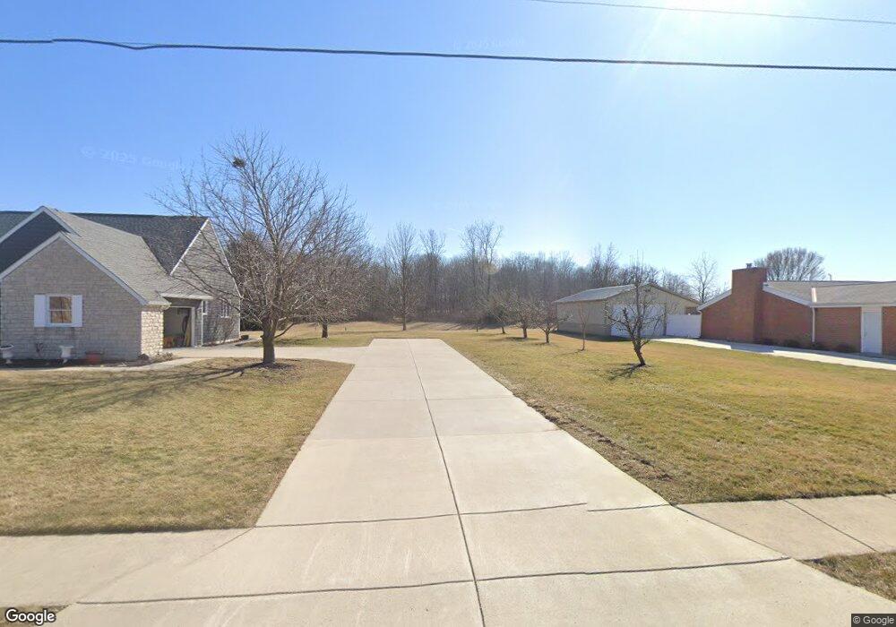 717 W Lima Ave, Ada, OH 45810 - photo 1