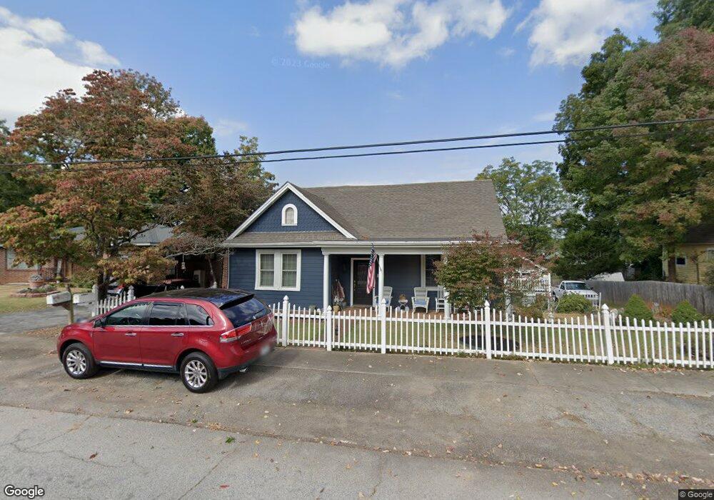 106 W Mauldin St, Walhalla, SC 29691 - photo 1