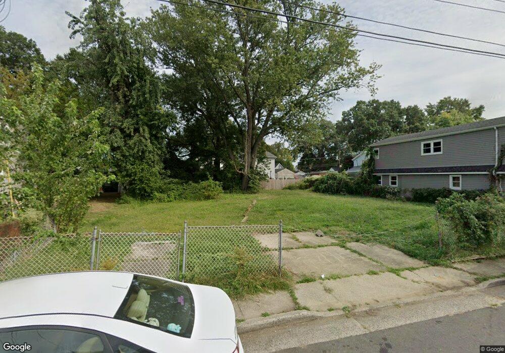 724 Monmouth Pkwy, North Middletown, NJ 07748 - photo 1