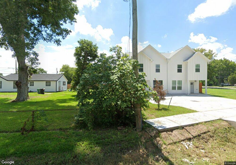 2753 Redrock St, Houston, TX 77088 - photo 1