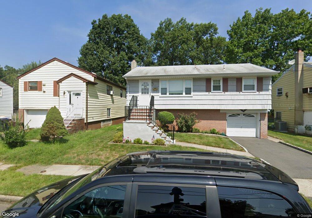 197 E Henry Place, Iselin, NJ 08830 - photo 1