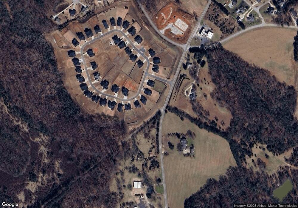 256 Montview Cir, Greenville, SC 29617 - photo 1