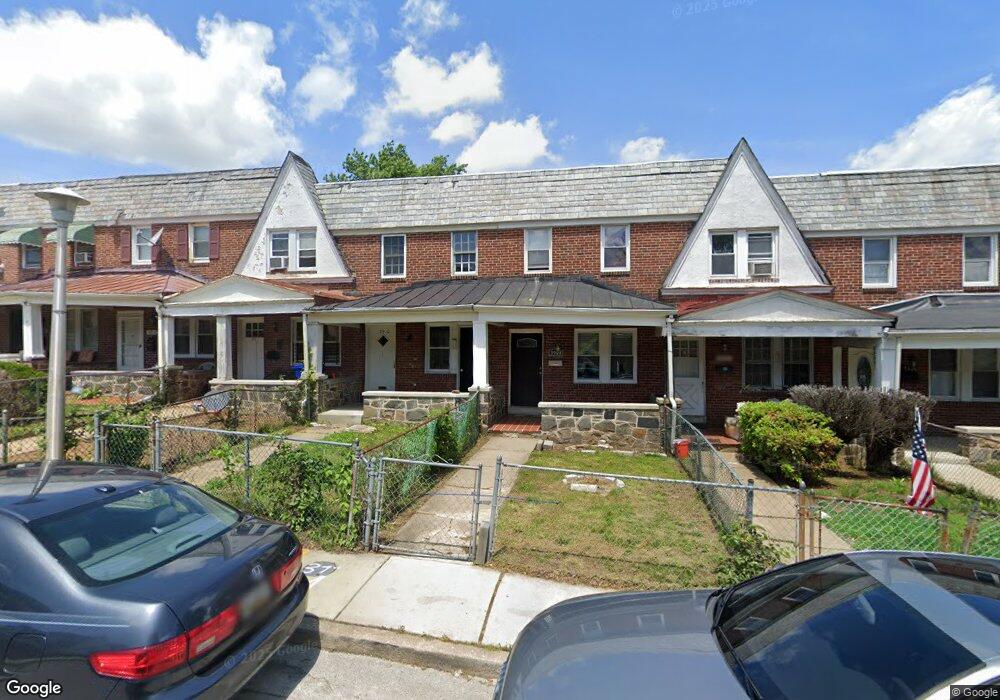 3910 Woodridge Rd, Baltimore, MD 21229 - photo 1