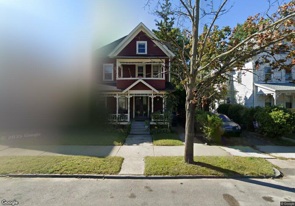 102 Princeton St, Springfield, MA 01109 - photo 1