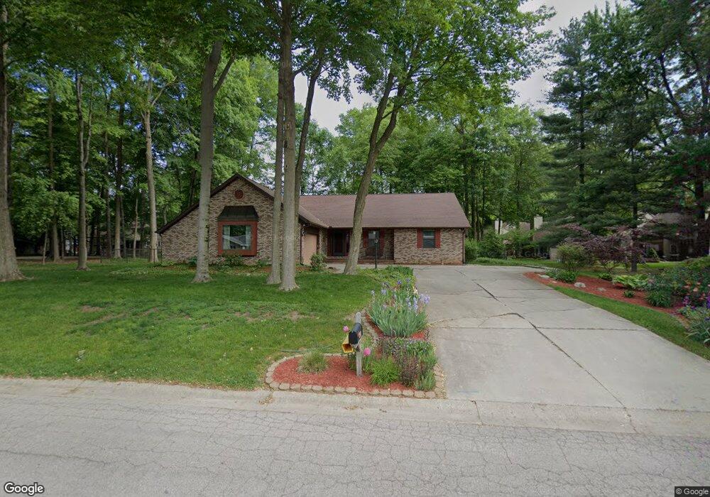 416 Hickory Ln, Nappanee, IN 46550 - photo 1