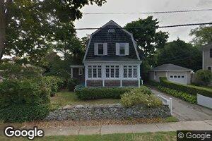 74 Prairie Ave, Newport, RI 02840