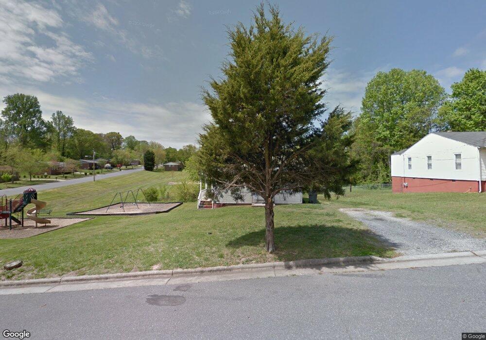 504 S Tipton Place, Reidsville, NC 27320 - photo 1