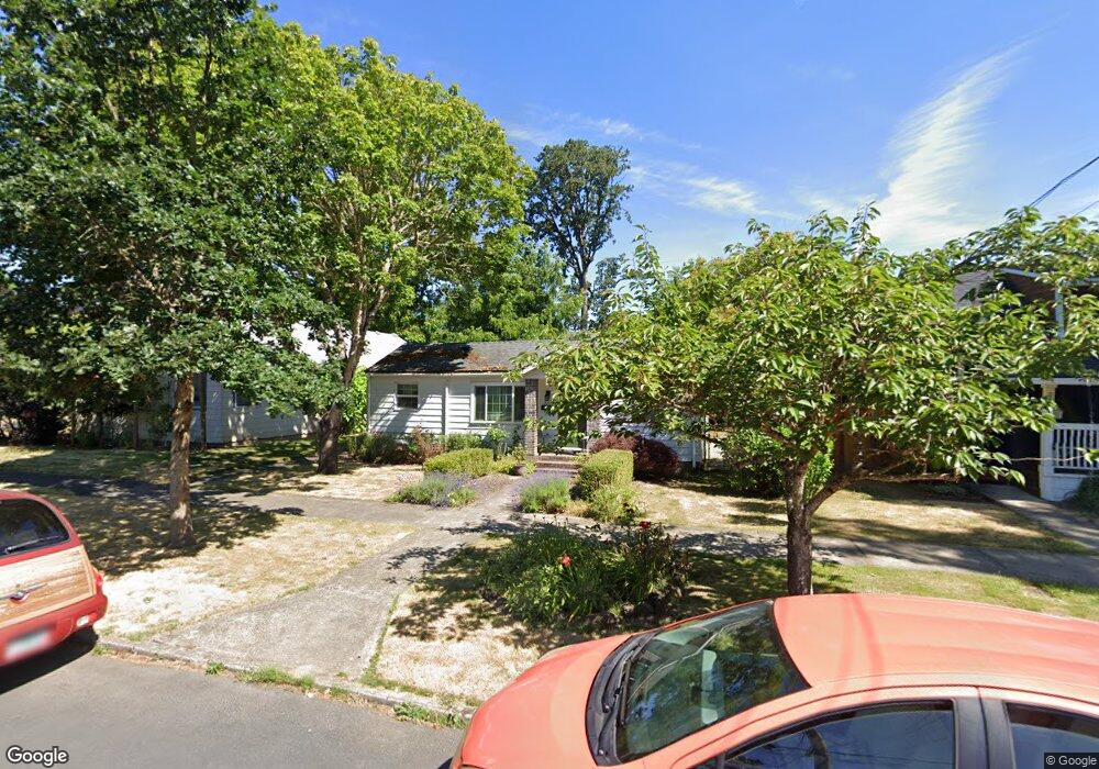 2207 16th Ave, Forest Grove, OR 97116 - photo 1