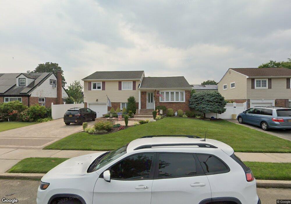 19 Clark St, Plainview, NY 11803 - photo 1