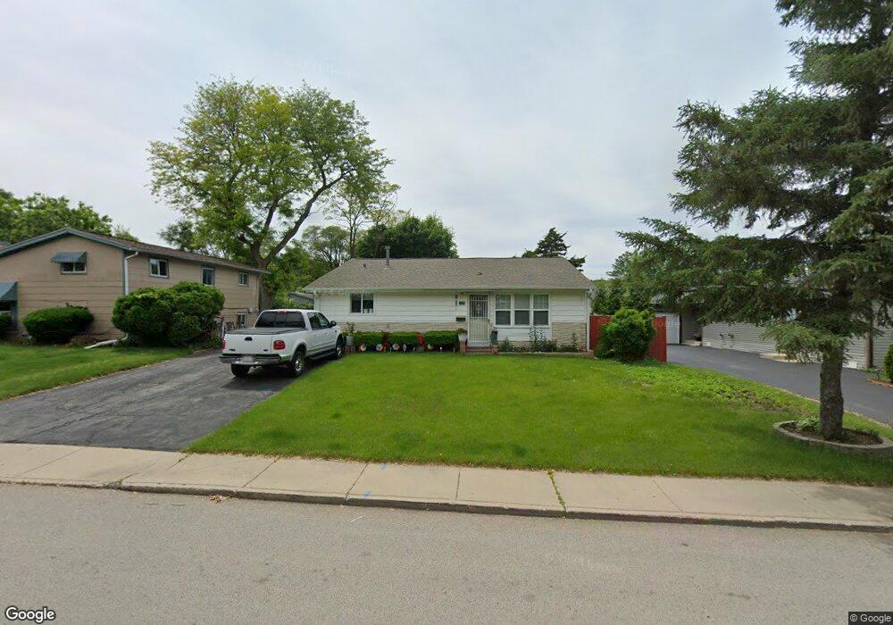 1220 Sacramento Dr, Carpentersville, IL 60110 - photo 1