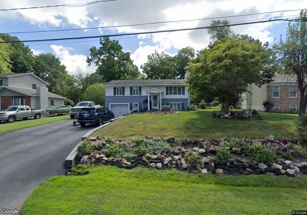 525 Harbor Dr, Annapolis, MD 21403 - photo 1