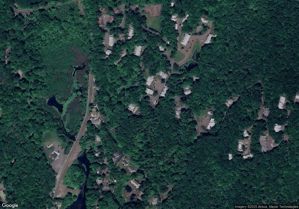 11 Wauwinet Ct, Guilford, CT 06437 - photo 1