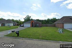 5119 Salinger Dr, Darrow, LA 70725