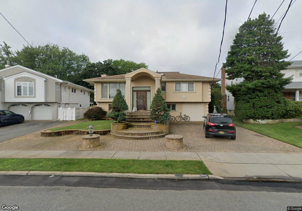 3022 Shore Dr, Merrick, NY 11566 - photo 1