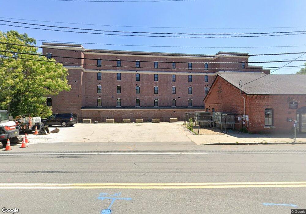 52 Main St unit 405, Nashua, NH 03064 - photo 1