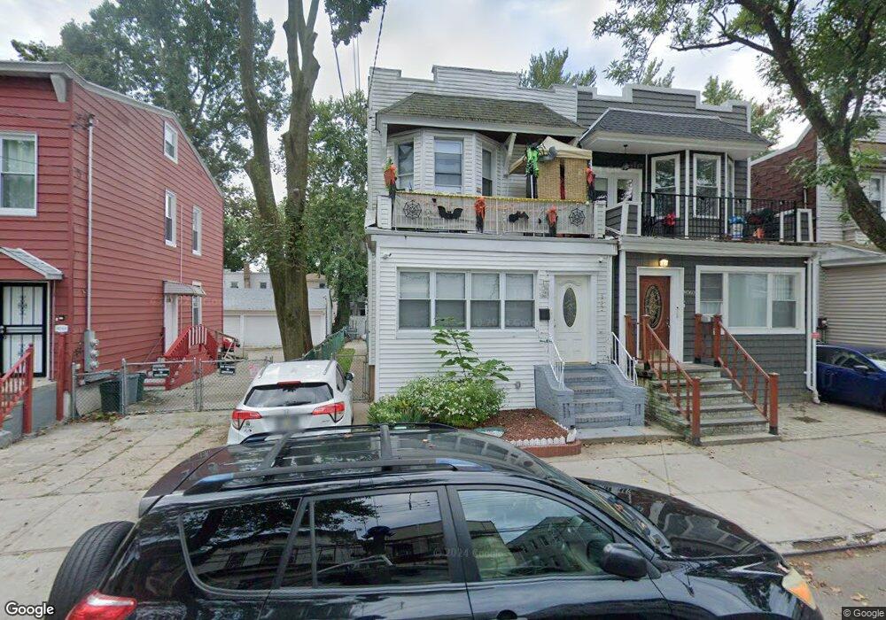 8062 88th Rd, Woodhaven, NY 11421 - photo 1