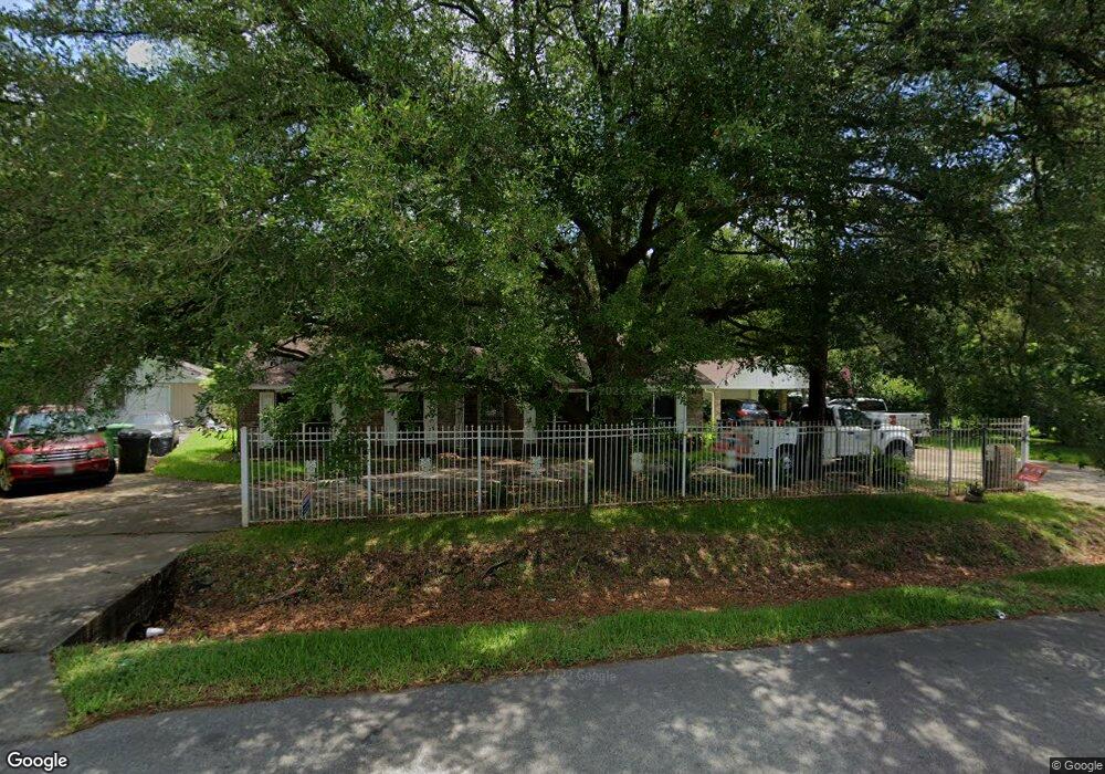 6818 Darien St, Houston, TX 77028 - photo 1