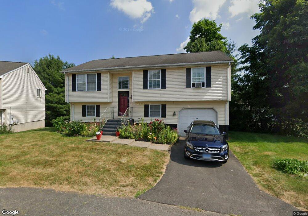 24 Bennett Cir, Hartford, CT 06120 - photo 1