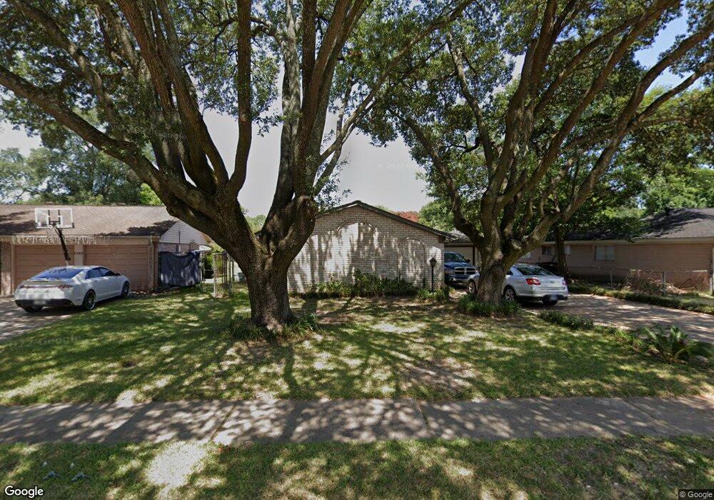 9015 Bunny Run Dr, Houston, TX 77088 - photo 1