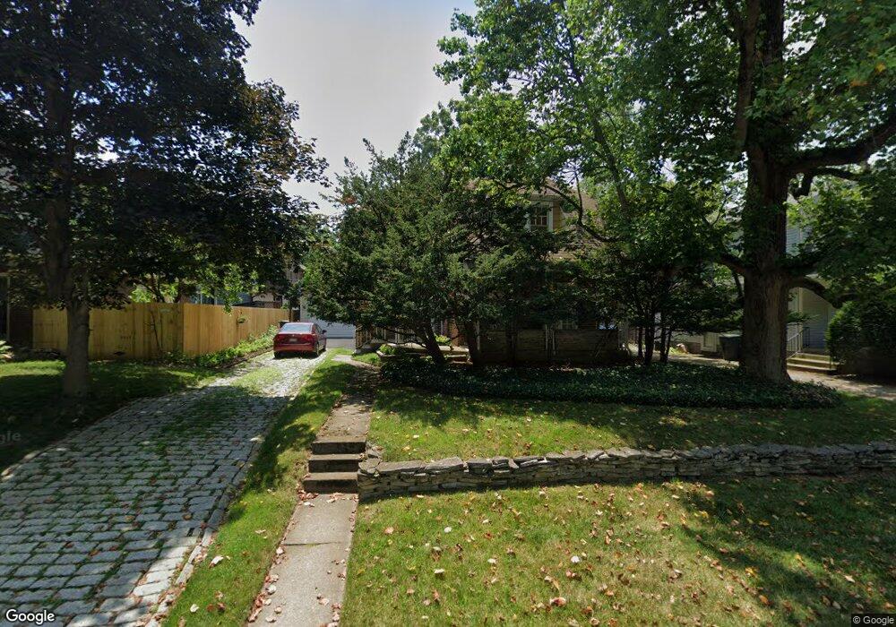 161 Winthrop Rd, Columbus, OH 43214 - photo 1