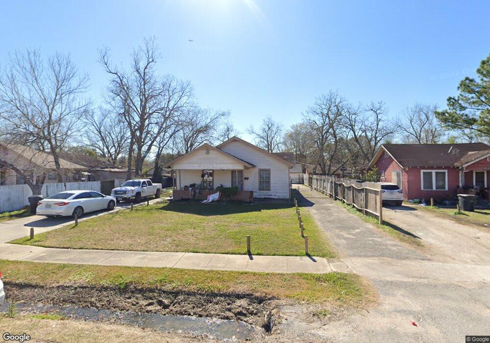 8136 Findlay St, Houston, TX 77017 - photo 1