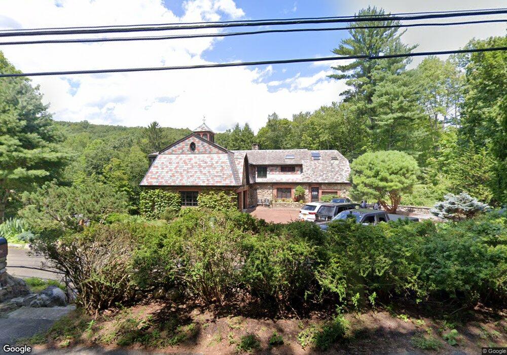 31 Peaceable St, Redding, CT 06896 - photo 1