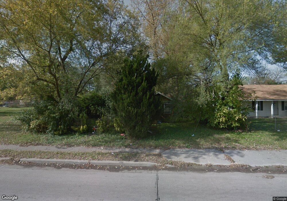 2823 Black Ln, Collinsville, IL 62234 - photo 1