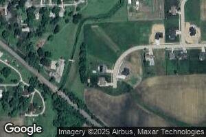 18 Boulder Dr, Carlock, IL 61725