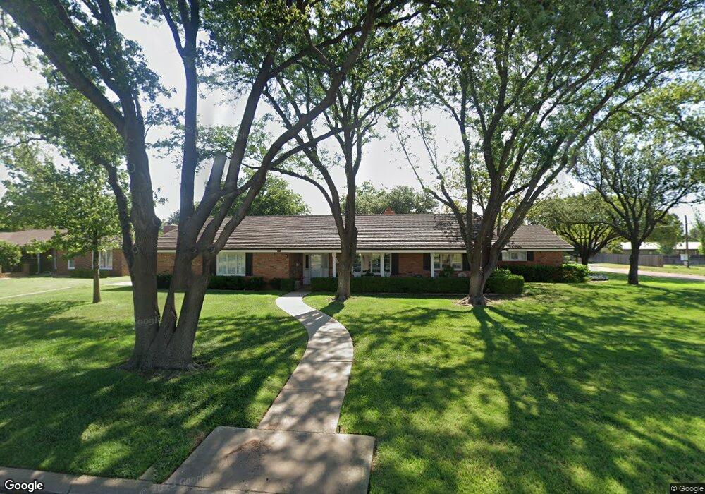 1300 Canyon St, Plainview, TX 79072 - photo 1