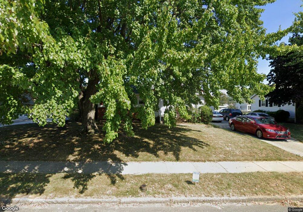 143 Edgewood Ln, Brookhaven, PA 19015 - photo 1