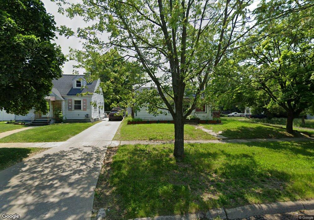 1252 Forest Hill Ave, Flint, MI 48504 - photo 1