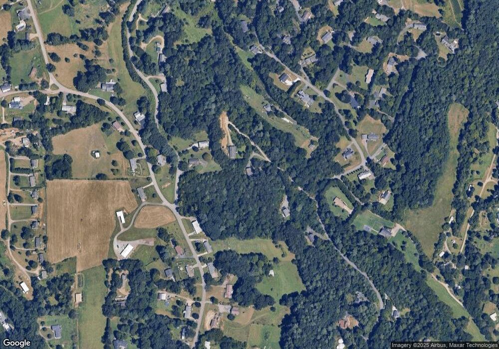 416 Day Lily Dr, Leicester, NC 28748 - photo 1