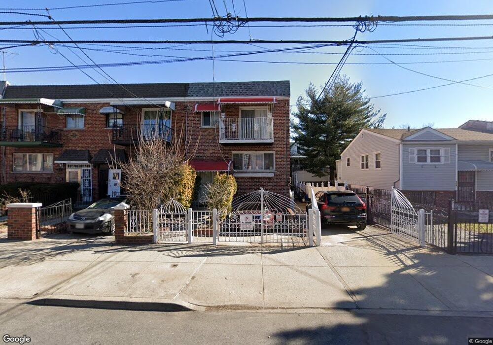 520 Taylor Ave, Bronx, NY 10473 - photo 1
