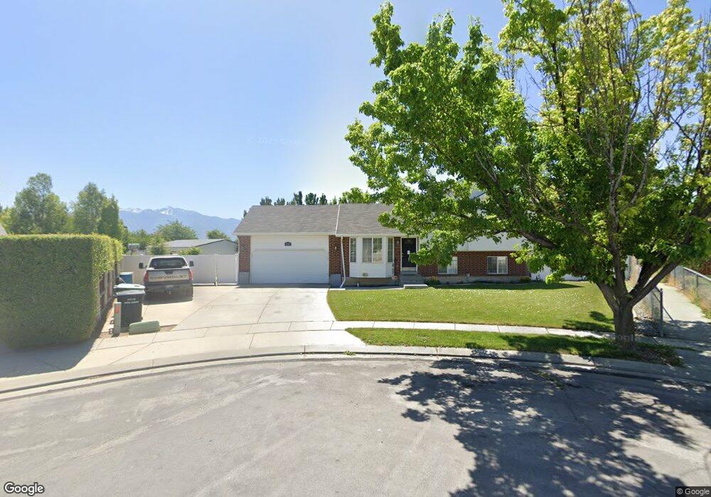 7997 Lusterpointe Ct, West Jordan, UT 84088 - photo 1