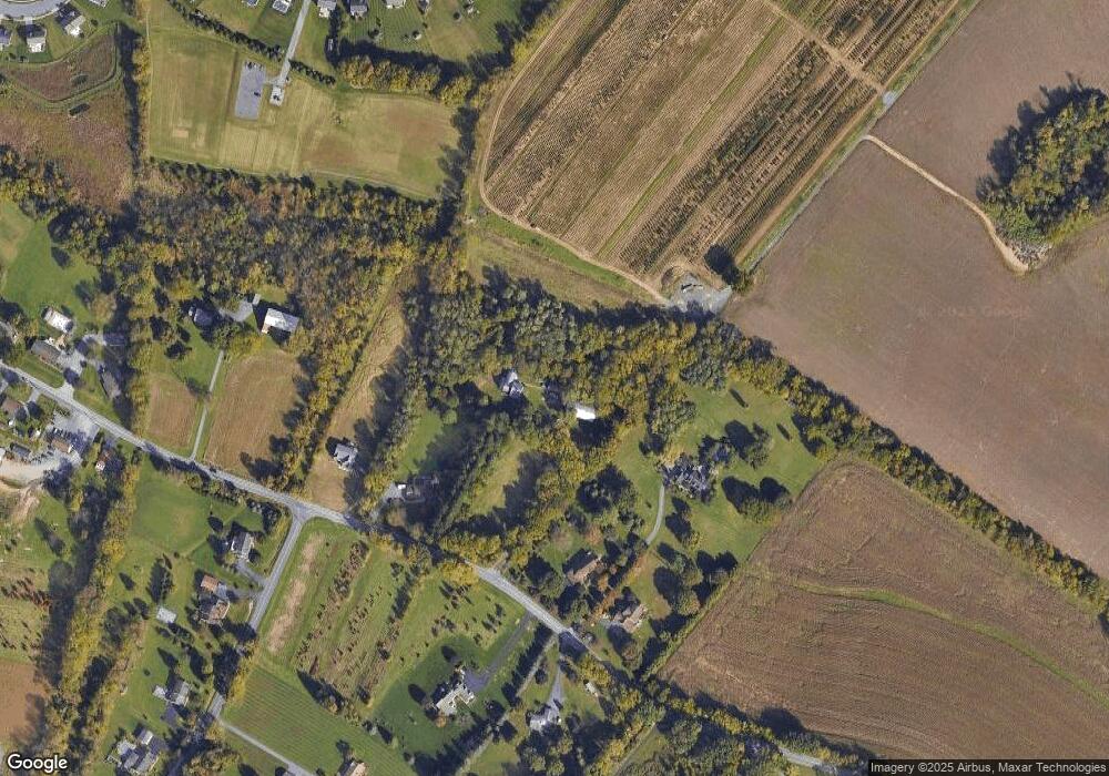 1014 Sillman Ln, Reading, PA 19605 - photo 1