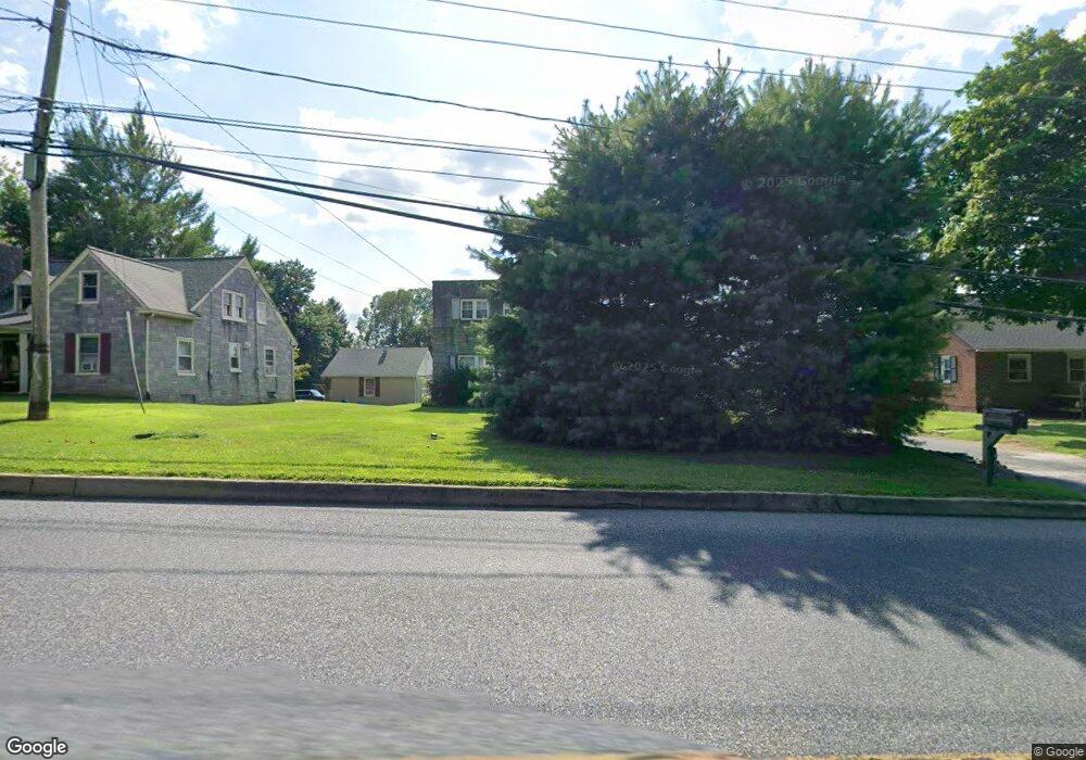 422 Lampeter Rd, Lancaster, PA 17602 - photo 1