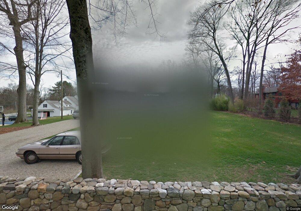 9 Sturges Commons, Westport, CT 06880 - photo 1