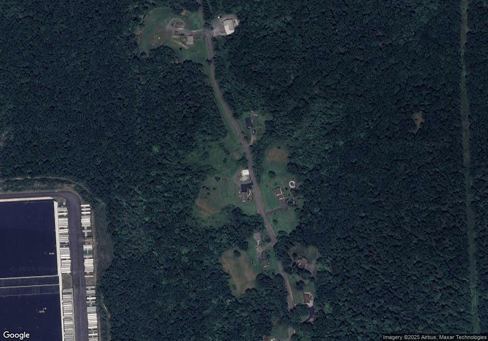 587 Langans Rd, Pittston, PA 18640 - photo 1