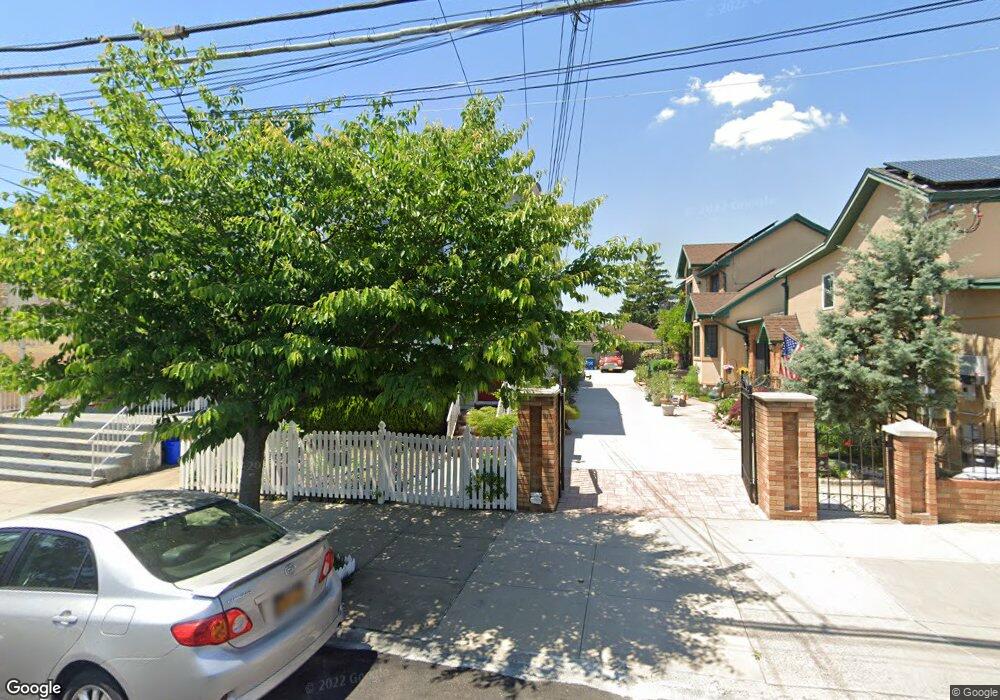 12-22 149th St, Whitestone, NY 11357 - photo 1