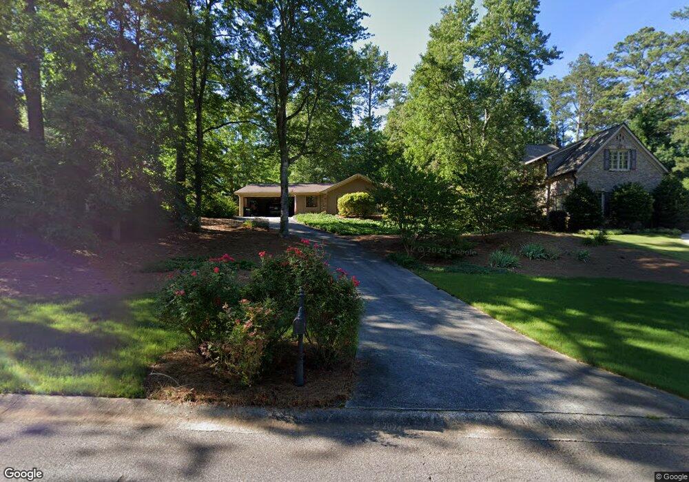 3739 Greenview Dr, Marietta, GA 30068 - photo 1