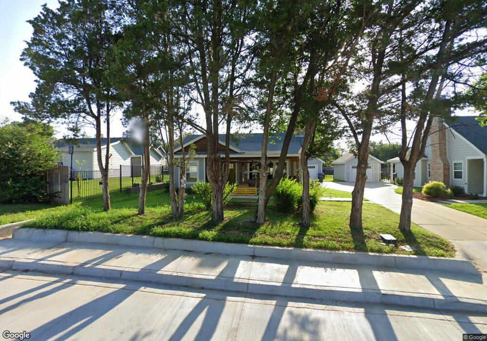 121 H St SW, Ardmore, OK 73401 - photo 1