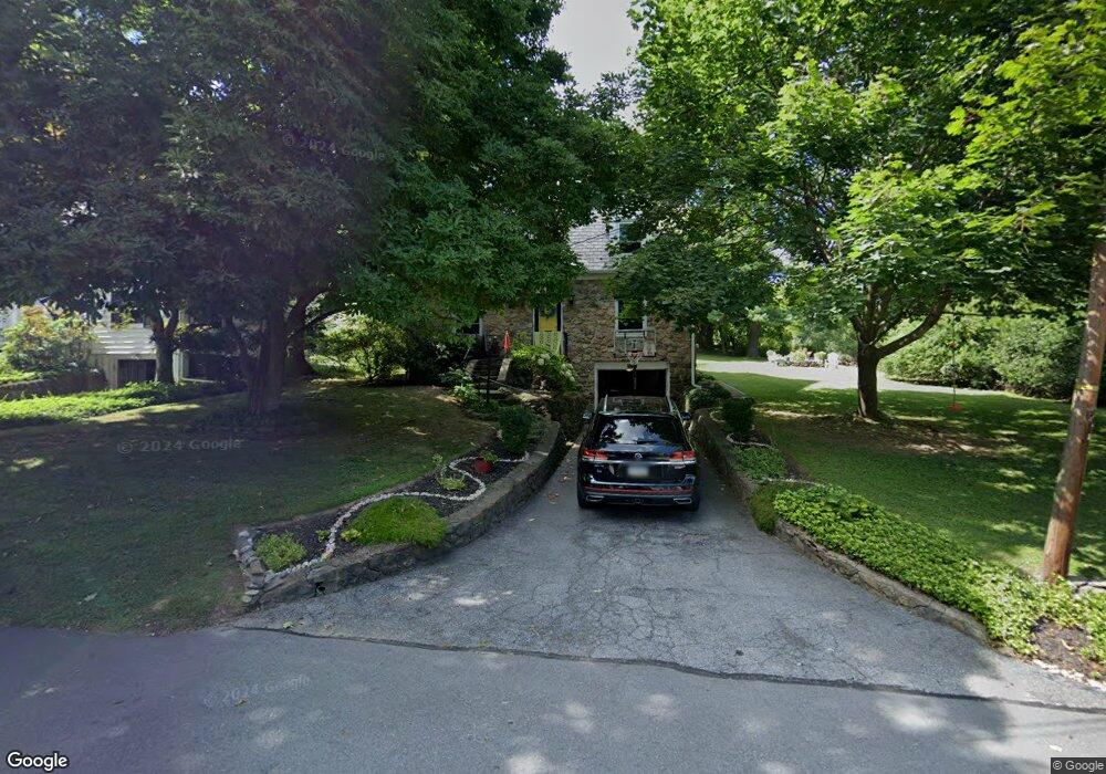 919 W Fairfield Ave, Easton, PA 18040 - photo 1